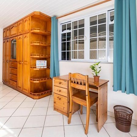 فا Chaine Lodge Maison Entiere Free Parking & Wifi 3Min De L'Aeroport المظهر الخارجي الصورة
